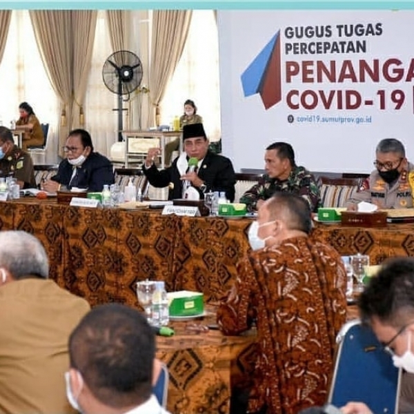 Meeting of all business actors in northern Sumatera with the Governor of North Sumatra