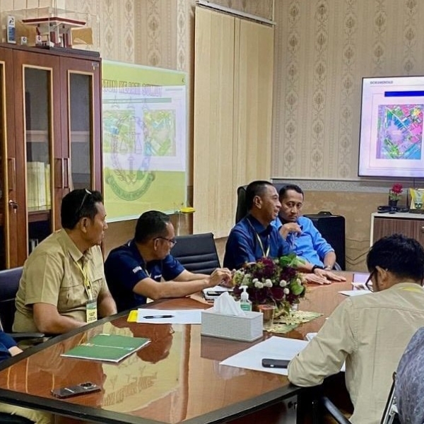 PT Kawasan Industri Medan, together with the High Prosecutor's Office of North Sumatra (Kejatisu), conducted negotiations with BPJS Ketenagakerjaan (BPJamsostek) regarding the return of land ownership from the former Astek to PT KIM.