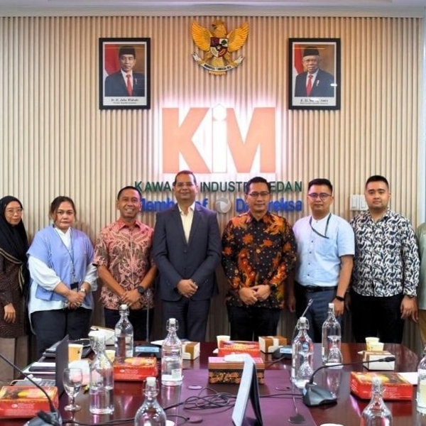 Kick-off meeting with representatives from the Ministry of Industry of the Republic of Indonesia, the United Nations Industrial Development Organization (UNIDO), and the Swiss Secretariat for Economic Affairs (SECO)