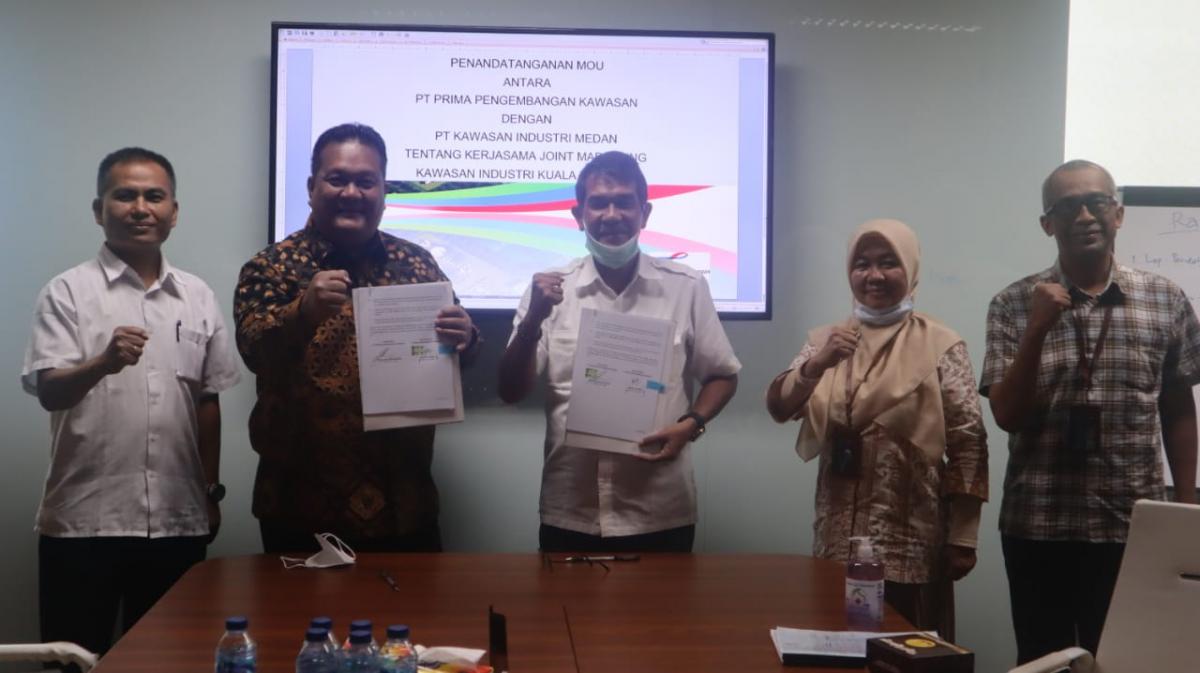 Signing of the MoU between PT. Kawasan Industri Medan and PT.Prima Pembangunan Kawasan