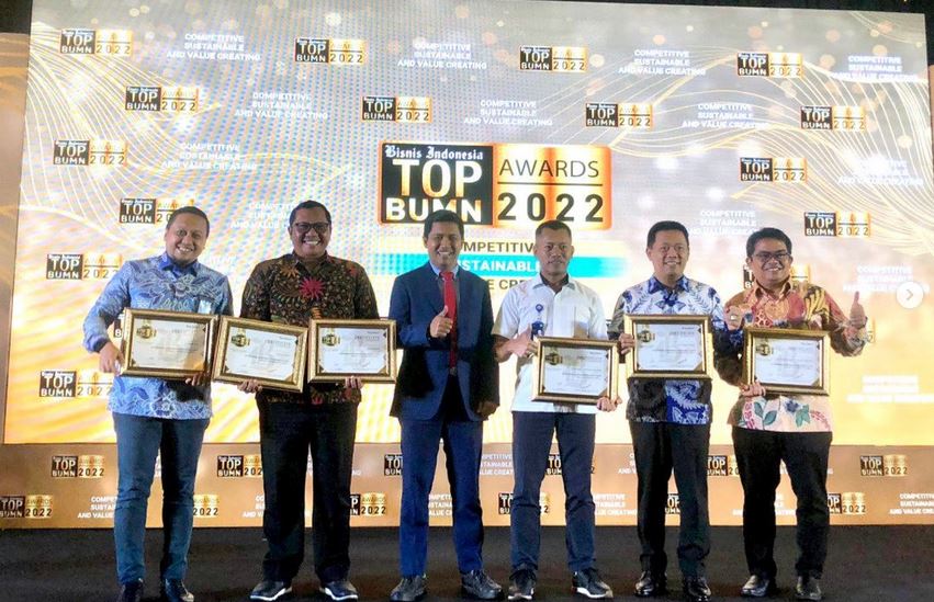 PT KIM Received the Outstanding Achievement in Solvability Ratio Award at the Top BUMN Awards 2022