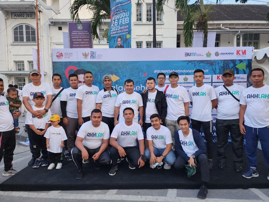 PT KIM participated in a healthy walk with SOEs in Medan City