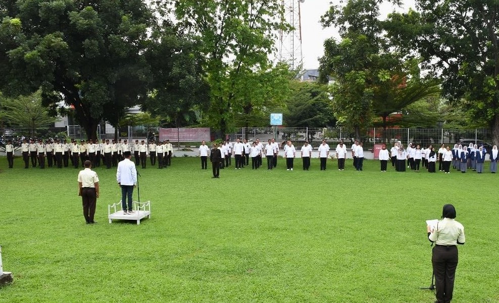 PT Kawasan Industri Medan held a Flag Ceremony to commemorate the 116th National Awakening Day