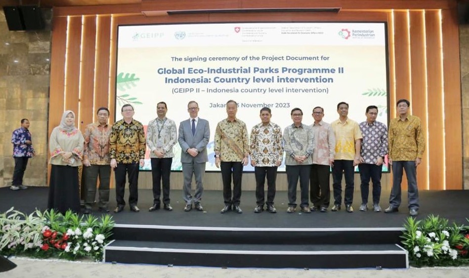 PT Kawasan Industri Medan attended the signing ceremony for 