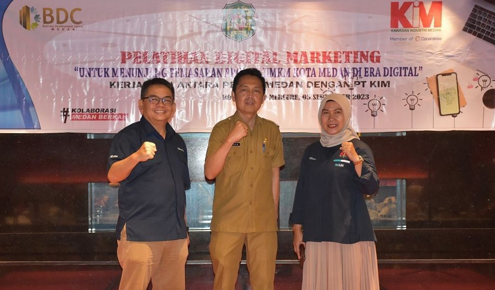 PT Kawasan Industri Medan held a Digital Marketing Training session for MSME traders in Medan