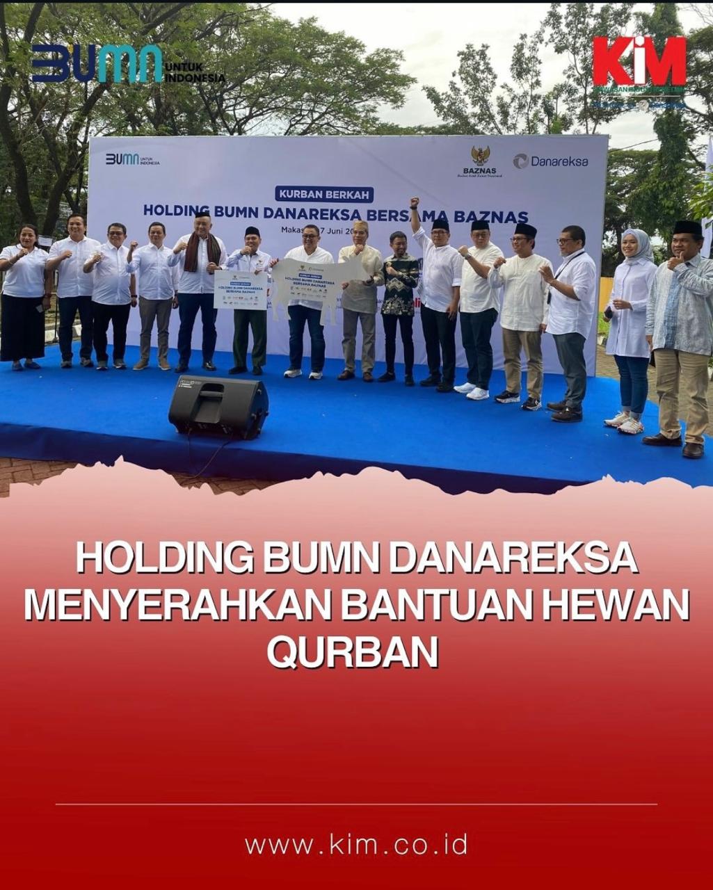 Holding BUMN Danareksa Menyerahkan Bantuan Hewan Qurban